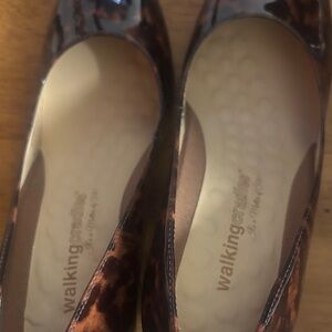 Walking Cradles Women's Brown Patterned Flats